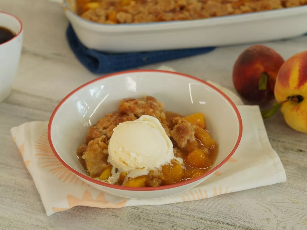 Here’s a simple and delicious recipe for Peach&nbsp;Cobbler