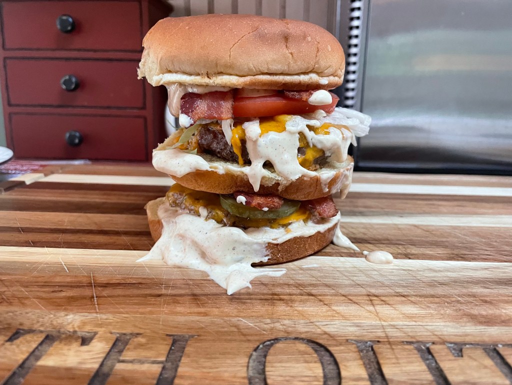 Homemade Big Mac Recipe with Special Sauce: Try This Delicious Burger at&nbsp;Home!